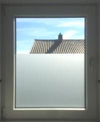 Milchglasfolie – Sichtschutz für Ihre Fensterscheiben in